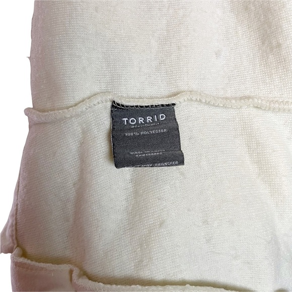 Torrid NWT Trucker Jacket - Faux Shearling White Size 1X Button Front Collared. - Picture 8 of 8